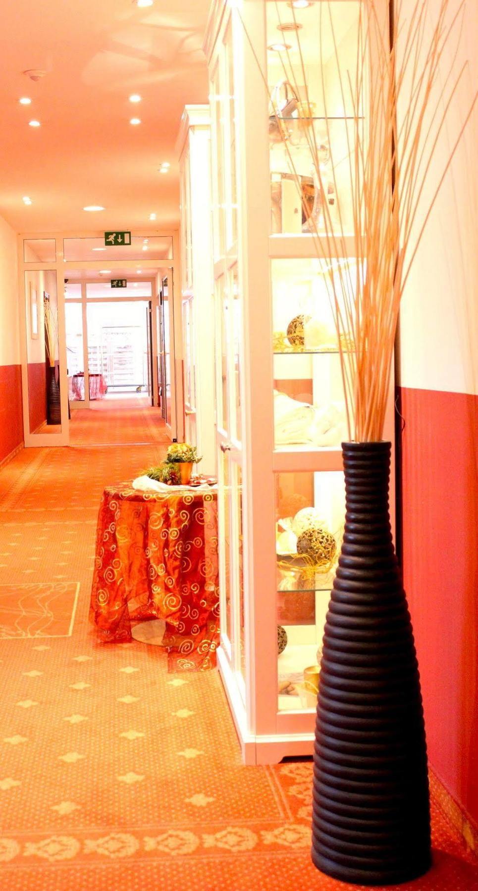 Hotel Villa Gropius ทิมเมนดอร์เฟอร์ ชตรันด์ ภายนอก รูปภาพ