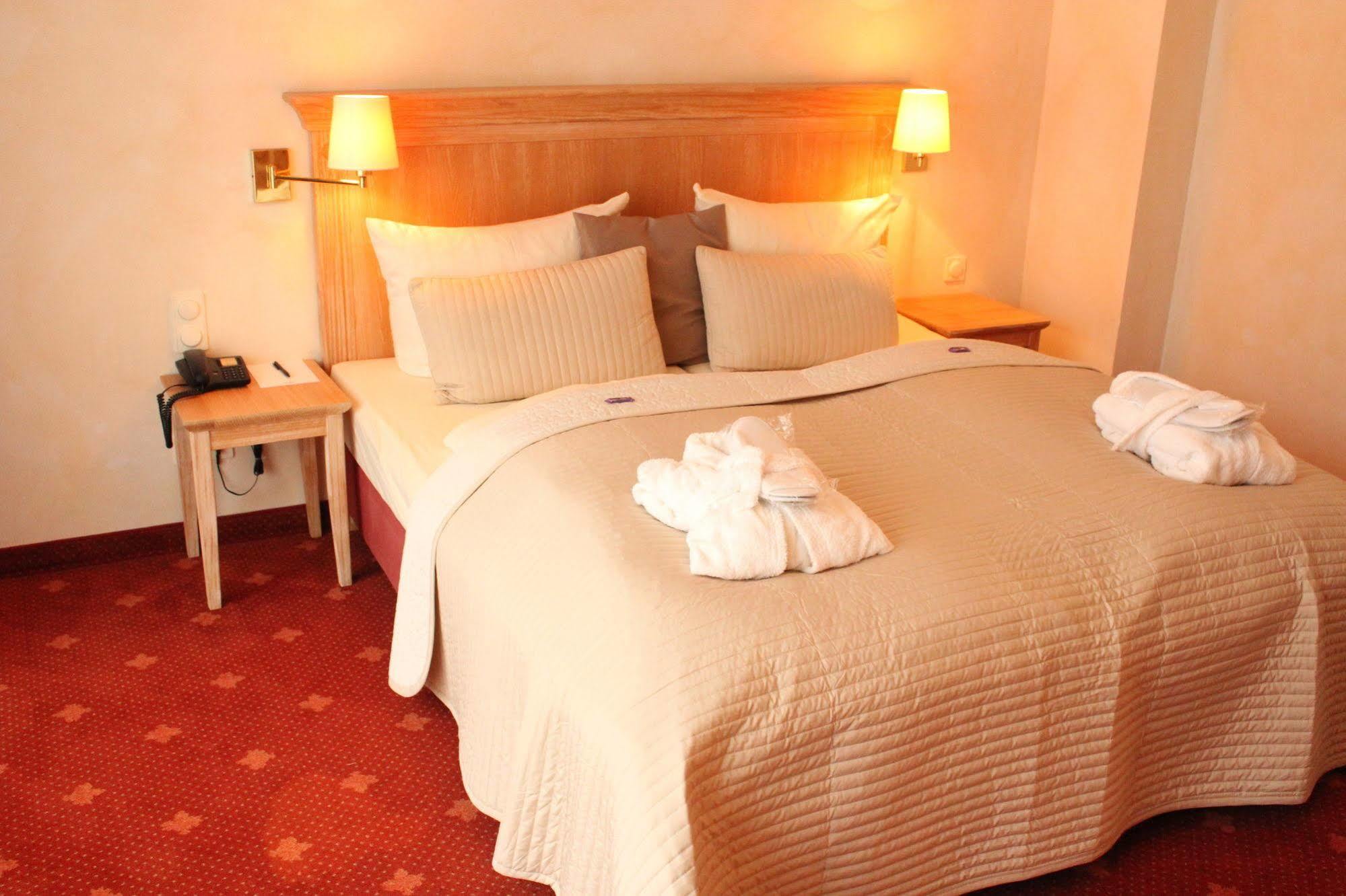 Hotel Villa Gropius ทิมเมนดอร์เฟอร์ ชตรันด์ ภายนอก รูปภาพ